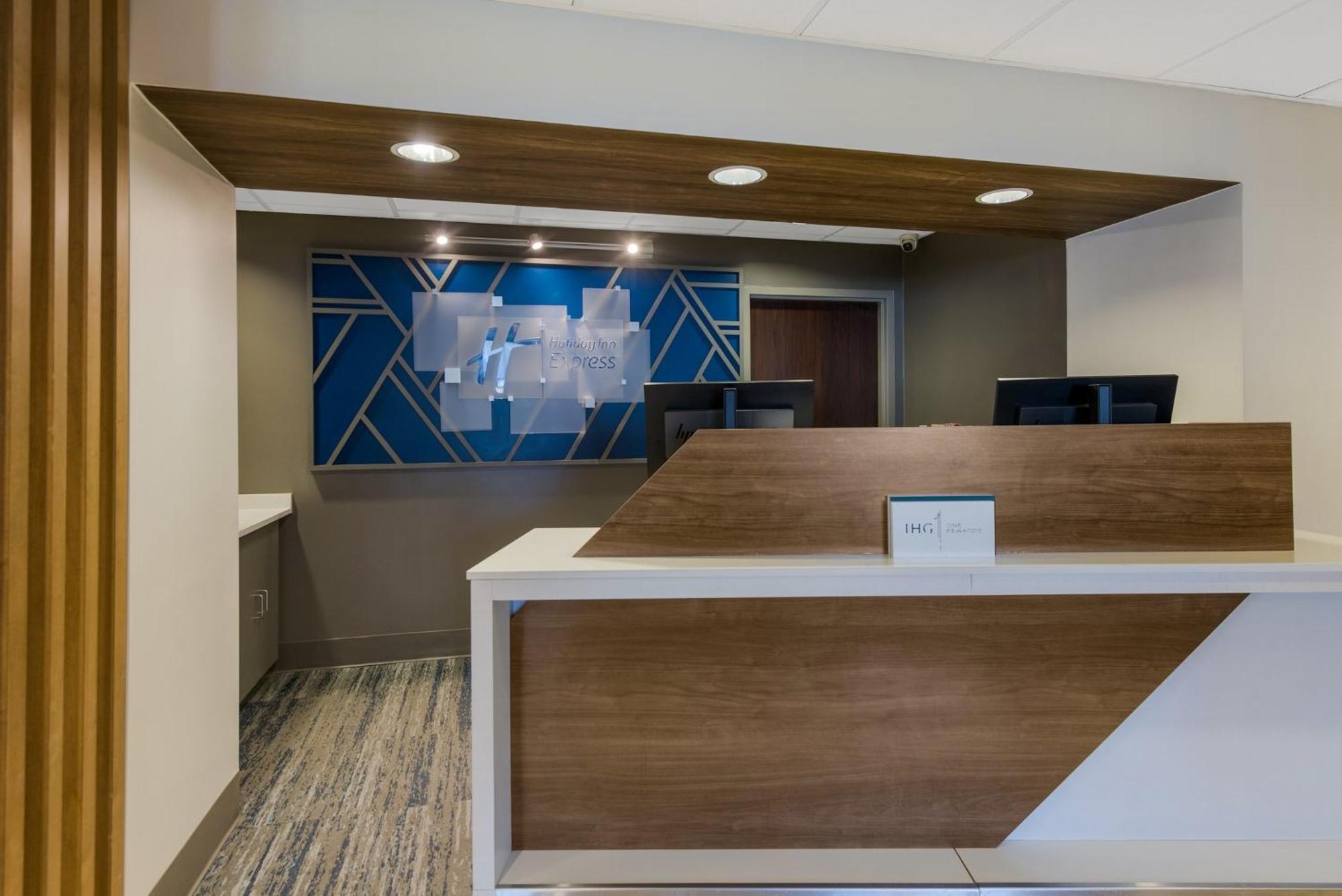 Holiday Inn Express Hotels- Hampton By Ihg Eksteriør billede